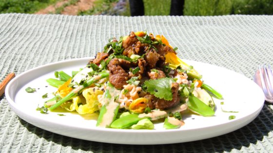 Ramen au porc, salade croquante et citron vert fermenté, recette de la Ferme de Bovenant