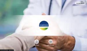 Web-ap' Webdesign et programmation d'une interface présentant le matériel du groupe Biomérieux à travers un laboratoire virtuel.